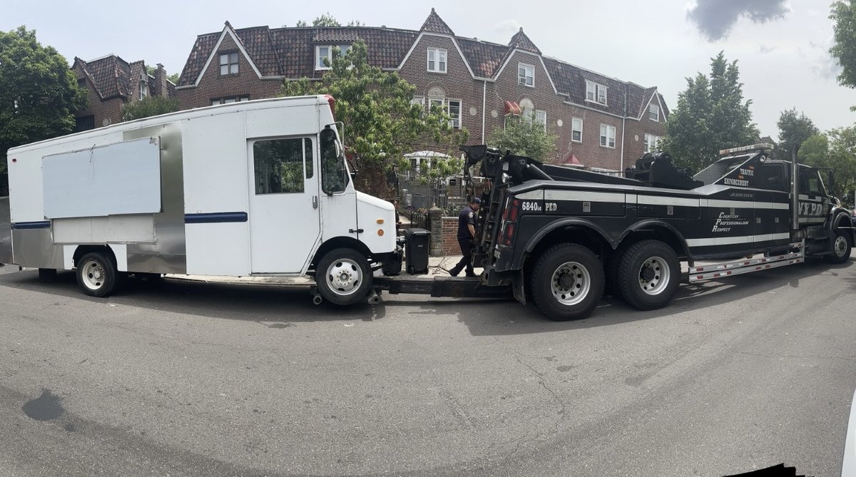 Yesterday, the 115th Precinct NCOs joined forces with partner agencies to remove derelict and oversized commercial vehicles from our streets. Cleaner, safer, and more accessible neighborhoods start with teamwork!