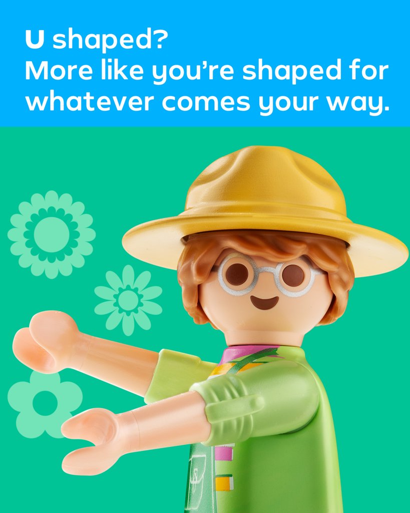 These hands hold history...and
Maybe a shovel for digging.  🌻🏆
#Playmobil #farming #toys