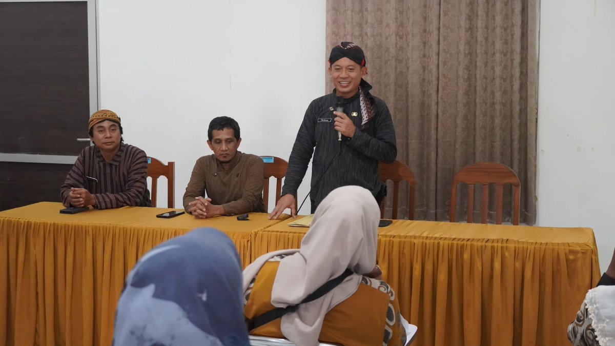 Disdagkop UKM Kendal Serahkan Serifikat Halal dan Merek kepada Pelaku UMKM - 
#JatengGayeng
 jatengprov.go.id/beritadaerah/d…