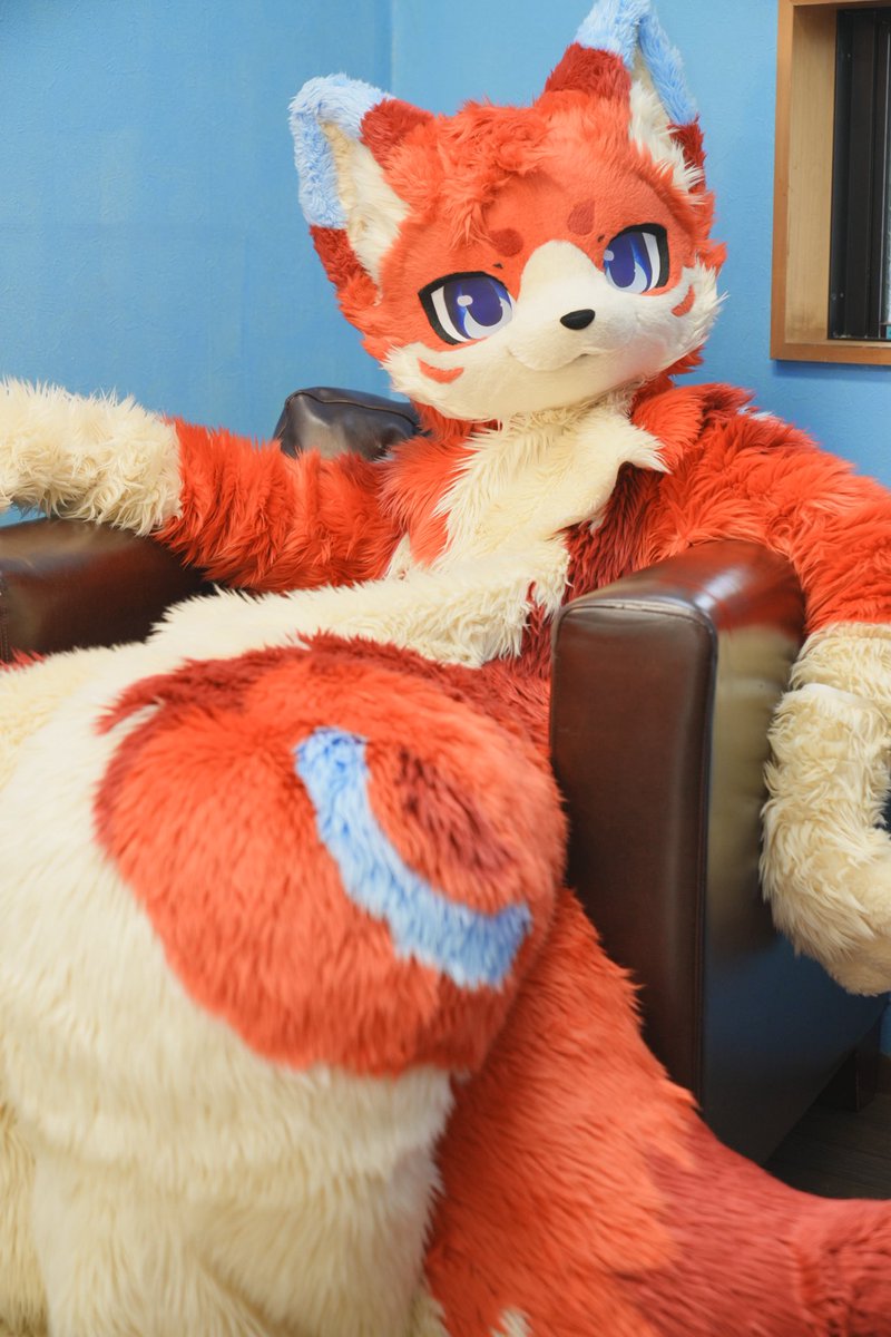 ケモノスクエアに遊びに行きまーす！

#ケモノスクエア
#ケモスク9