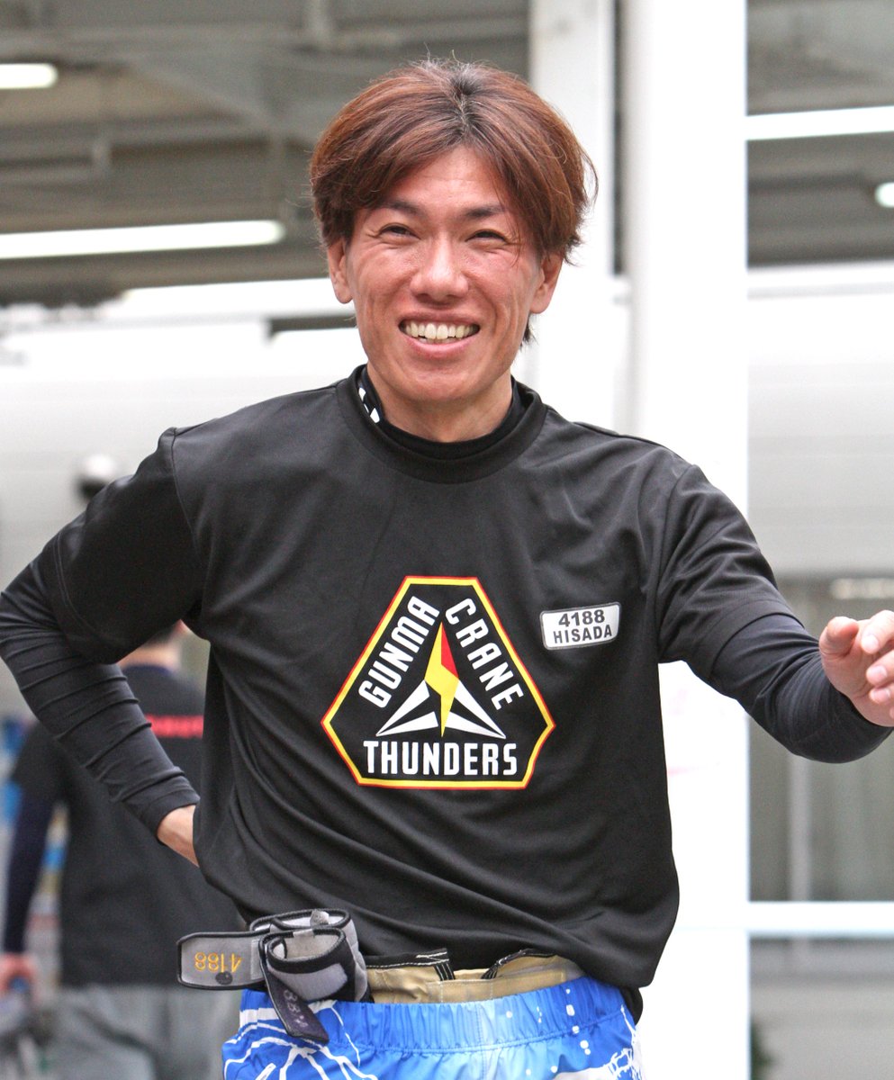 daily_boatrace's tweet photo. #ボートレース多摩川 #ボートレース 
#デイリースポーツ #第６１回日刊スポーツ賞 #久田敏之 #松井洪弥

　　　　第６１回日刊スポーツ賞　４日目

　準優３レースが終わり、優勝戦の６人が決まりました。

１号艇・久田敏之（左）　２号艇・松井洪弥 https://t.co/waoF1CPdLY