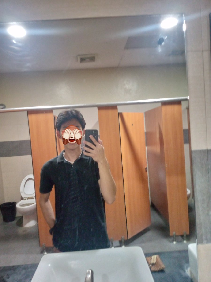 𝕷𝕹 tweet media