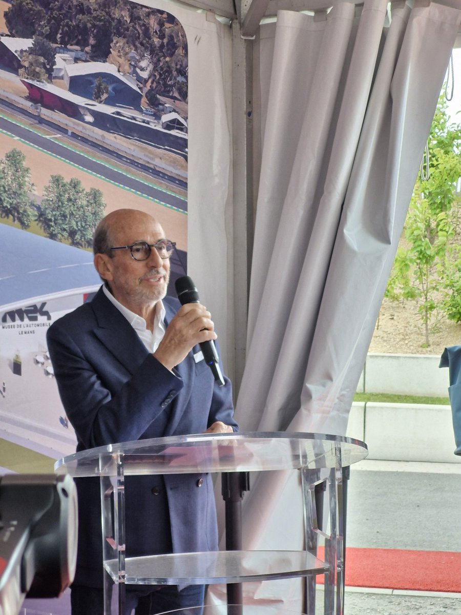 katasandan's tweet photo. Ravi d avoir représenté @C_MORANCAIS à l occasion de la pose de la première pierre du M24 Musée International du Sport Automobile. Cela sera un lieu chargé d histoire ,de passion et de rêves. Un projet pour le rayonnement de la region @paysdelaloire.@AimerAgirPDL
@AutomobileClubO https://t.co/ymYhQzG36I