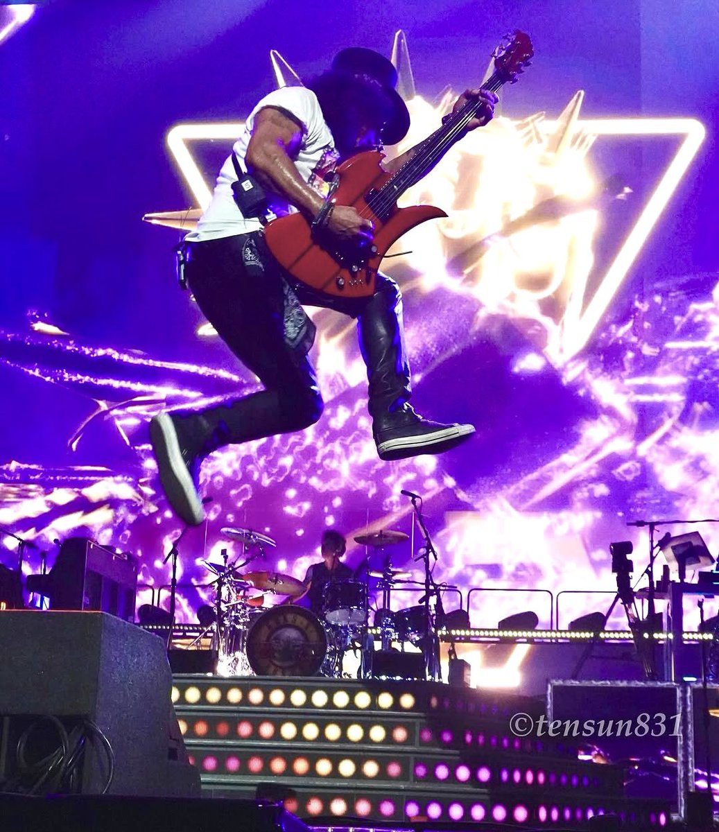 Slash World (@slashworldarg) on Twitter photo Slash / Guns Nโ Roses
27 de mayo de 2025
๐ฆ๐ช 
Abu Dhabi, Emiratos รrabes Unidos
Etihad Arena
Show nยฐ 8
Gira: Because What You Want & What You Get Are Two Completely Different Things. 
Foto credito: tensun831
๐ค๐ฉ๐
#slash #gunsnroses #gnfnrs #Slashlive Slash / Guns Nโ Roses
27 de mayo de 2025
๐ฆ๐ช 
Abu Dhabi, Emiratos รrabes Unidos
Etihad Arena
Show nยฐ 8
Gira: Because What You Want & What You Get Are Two Completely Different Things. 
Foto credito: tensun831
๐ค๐ฉ๐
#slash #gunsnroses #gnfnrs #Slashlive