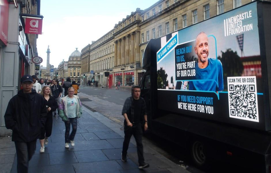 AdsDirectLtd's tweet image. We just love spreading awareness for #charities Check out our stunning #digivan display at a recent @NUFC match for our client @NU_Foundation Email for info re- our full and half season media packages- digivan@adsdirect.org.uk #dooh #adverts #design #print #promotionalmerchandise