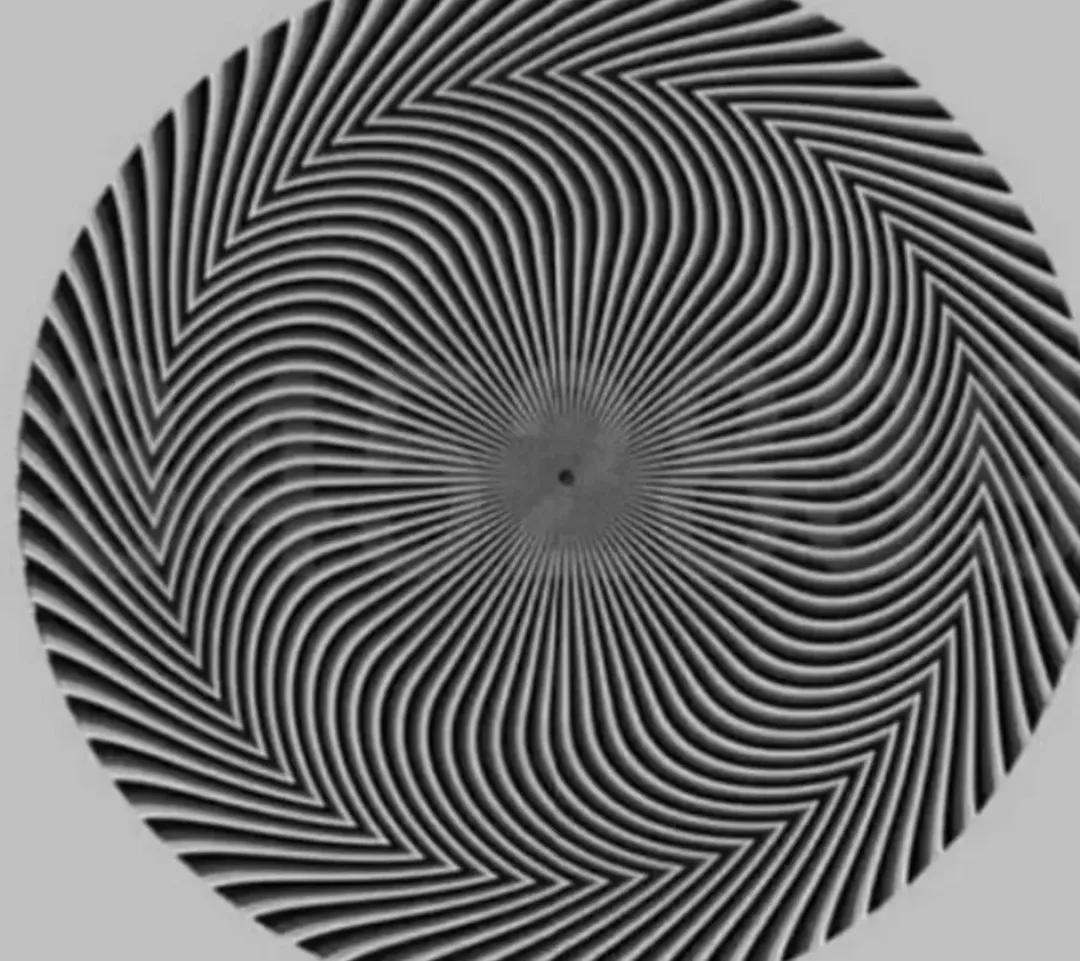 숫자 3개만 보이면 노안이라는데

다들 7개 잘 보이시죠???