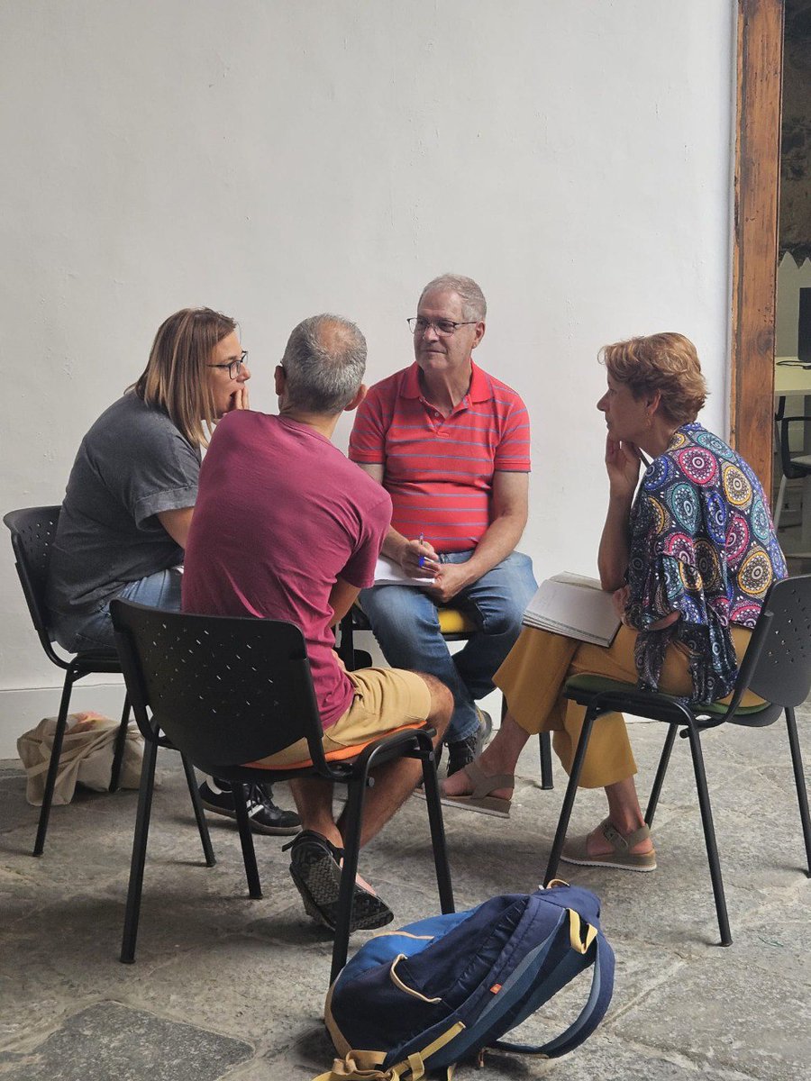 Lagerminadora_'s tweet photo. 🔙 👏 Este fin de semana pasado, #LaGiraGerminadora hizo parada doble en #Canarias.
💬 Las jornadas, que tuvieron lugar en #ElSoco de @ParticipaGC, sirvieron para profundizar en la incorporación de personas en situación de vulnerabilidad a los proyectos de #coviviendainclusiva. https://t.co/xREtF59GrI