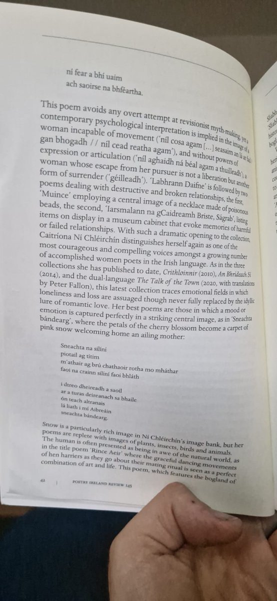 Iontach buíoch don léirmheas dearfach seo ar Rince Aeir ón Ollamh Emerita Máirín Nic Eoin. Very grateful for this positive review in the latest edition of Poetry Ireland Review
