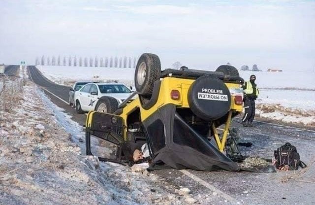 Witzig wird dieses Bild erst, wenn man an das Reserverad ranzoomt.
😬