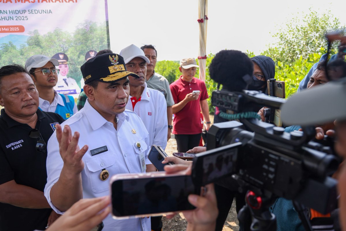Upaya Pemprov Jateng Tangani Banjir Rob Demak, dari Taman Mangrove hingga Revitalisasi Tanggul  - 
#JatengGayeng
 jatengprov.go.id/publik/upaya-p…