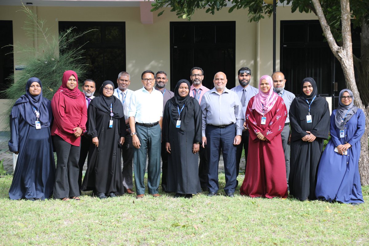 Min. of Higher Edu, Labour and Skills Development (@mohemv) on Twitter photo ވަޒީރު ޑރ ޢަލީ ޙައިދަރު އަޙްމަދު ކުޅުދުއްފުށި ސިޓީއަށް ކުރައްވަމުން ގެންދަވާ ދަތުރުފުޅުގައި ޤައުމީ ޔުނިވަރސިޓީގެ ކުޅުދުއްފުށީ ކެމްޕަސް އަށް ޒިޔާރަތް ކުރައްވައި އެތަނުގެ އިސްވެރީންނާ ބައްދަލު ކުރައްވައިފި. 1/2
<a href="/MNUedu/">The Maldives National University</a> ވަޒީރު ޑރ ޢަލީ ޙައިދަރު އަޙްމަދު ކުޅުދުއްފުށި ސިޓީއަށް ކުރައްވަމުން ގެންދަވާ ދަތުރުފުޅުގައި ޤައުމީ ޔުނިވަރސިޓީގެ ކުޅުދުއްފުށީ ކެމްޕަސް އަށް ޒިޔާރަތް ކުރައްވައި އެތަނުގެ އިސްވެރީންނާ ބައްދަލު ކުރައްވައިފި. 1/2
<a href="/MNUedu/">The Maldives National University</a>