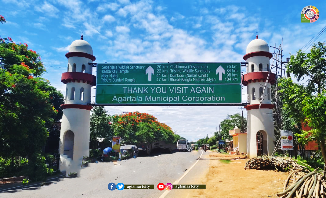 agtsmartcity's tweet image. Finishing touches! 🌟 
The City Gate project at Amtali is in its final stage! 🚧 #AgartalaSmartCityLtd.
 #CityGate