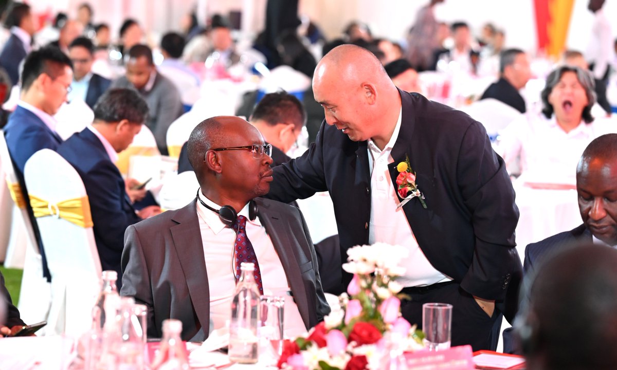 Yesterday evening Chamber President Eric Rutto accompanied by KNCCI directors graced the 2th Anniversary Celebration of the Kenya Overseas Chinese Association (KOCA) and the Chinese Council for the Promotion of Peaceful National Reunification in Kenya. The invitation was at the