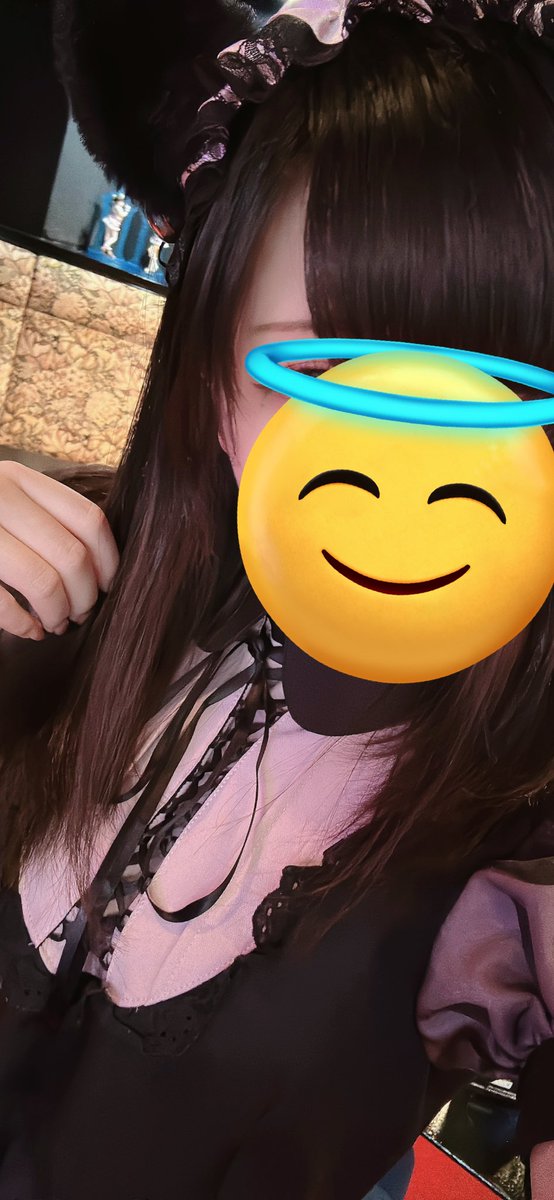 rate_unreal's tweet image. 本日出勤してます！！！
けろさんとみうさんといます⸜❤︎⸝