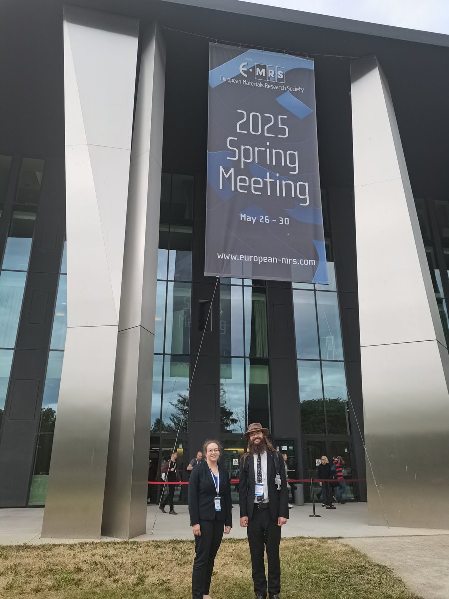 AddMorePower Horizon Europe Project (101091621) (@addmorepower_he) on Twitter photo 🎤 This week at the E-MRS Spring Meeting, <a href="/esrfsynchrotron/">European Synchrotron</a> presented #AddMorePower research:
1️⃣ Strain microscopy in GaN/Si HEMTs
2️⃣ Lattice deformation in (Si)GeSn microlasers via X-ray diffraction
Proud to see our project showcased!
#HEU #MaterialsScience #XRayMicroscopy 🎤 This week at the E-MRS Spring Meeting, <a href="/esrfsynchrotron/">European Synchrotron</a> presented #AddMorePower research:
1️⃣ Strain microscopy in GaN/Si HEMTs
2️⃣ Lattice deformation in (Si)GeSn microlasers via X-ray diffraction
Proud to see our project showcased!
#HEU #MaterialsScience #XRayMicroscopy