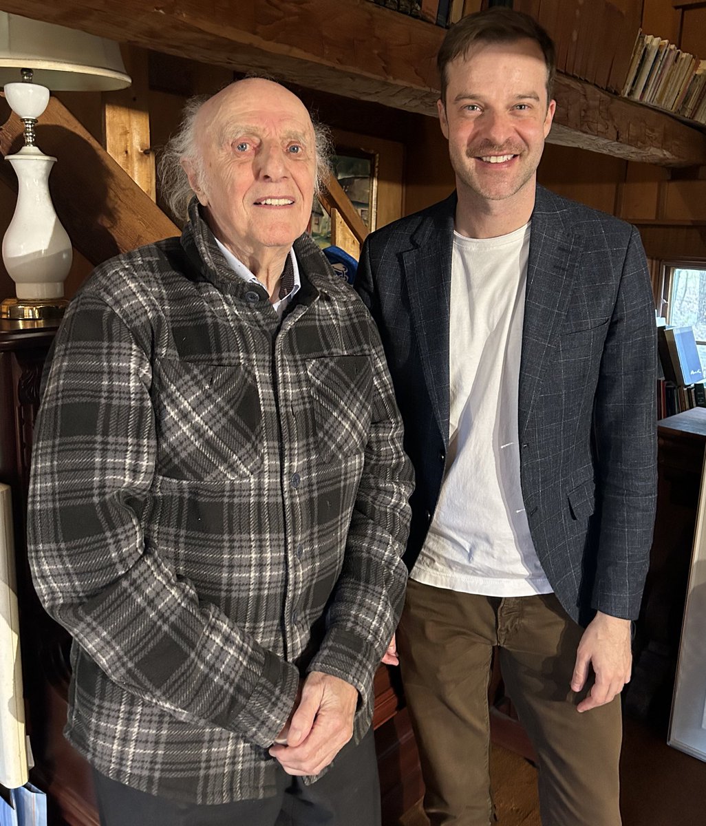 « À l’école de Gilles Vigneault » remporte le prix de bronze dans la catégorie « Meilleure émission spéciale d’entrevue » au New York Festivals Radio Awards 2025. J’en suis particulièrement fier. Un prix de bronze qui vaut de l’or. ici.radio-canada.ca/ohdio/premiere…