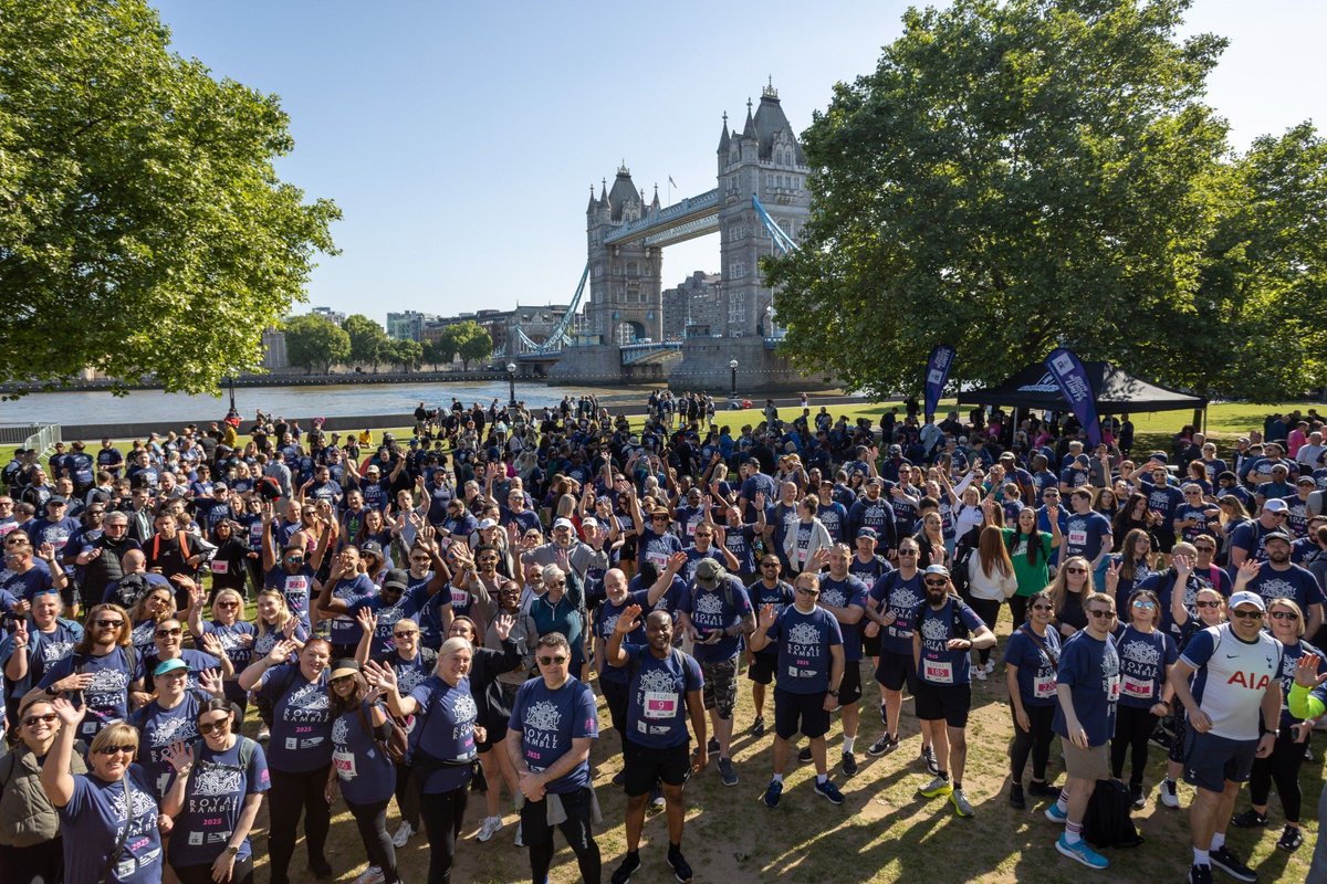 UKPowerNetworks's tweet image. Some snaps from our awesome walkers during the second year of UK Power Networks Royal Ramble! 👑
This year, the Royal Ramble featured a 20 mile walk through central London. The ramblers started at Potters Fields park, then looped through central London to pass iconic landmarks…