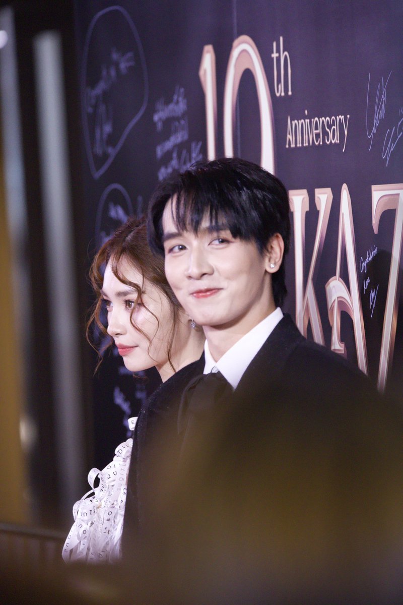 เจ้าบ่าวเขิล อมยิ้มใหญ่เลย 

PEAKMINT KAZZ AWARDS
#พีคมิ้นท์หนุ่มสาววัยใส
#kongthappeak #mintranch 

Credit :
คนถ่าย ข้าพเจ้า 
 camera ให้ยืม <a href="/OnlyPeakk/">Onlysom</a>