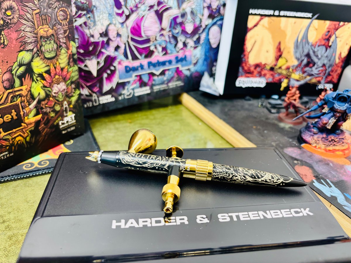 kariko762's tweet photo. Just got my Squidmar Ultra MkII and I cannot wait to get started. The 0.28 kit should arrive soon and then I have a Dragon to paint.

Thanks @ageofsquidmar &amp; @harderairbrush for this awesome collab… Squidmar Infinity MK II 2026??? https://t.co/LyP87DX9Re