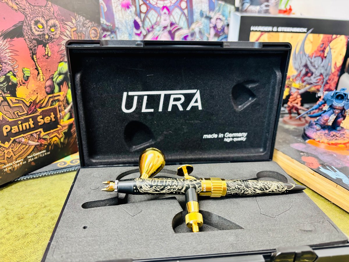 kariko762's tweet photo. Just got my Squidmar Ultra MkII and I cannot wait to get started. The 0.28 kit should arrive soon and then I have a Dragon to paint.

Thanks @ageofsquidmar &amp; @harderairbrush for this awesome collab… Squidmar Infinity MK II 2026??? https://t.co/LyP87DX9Re