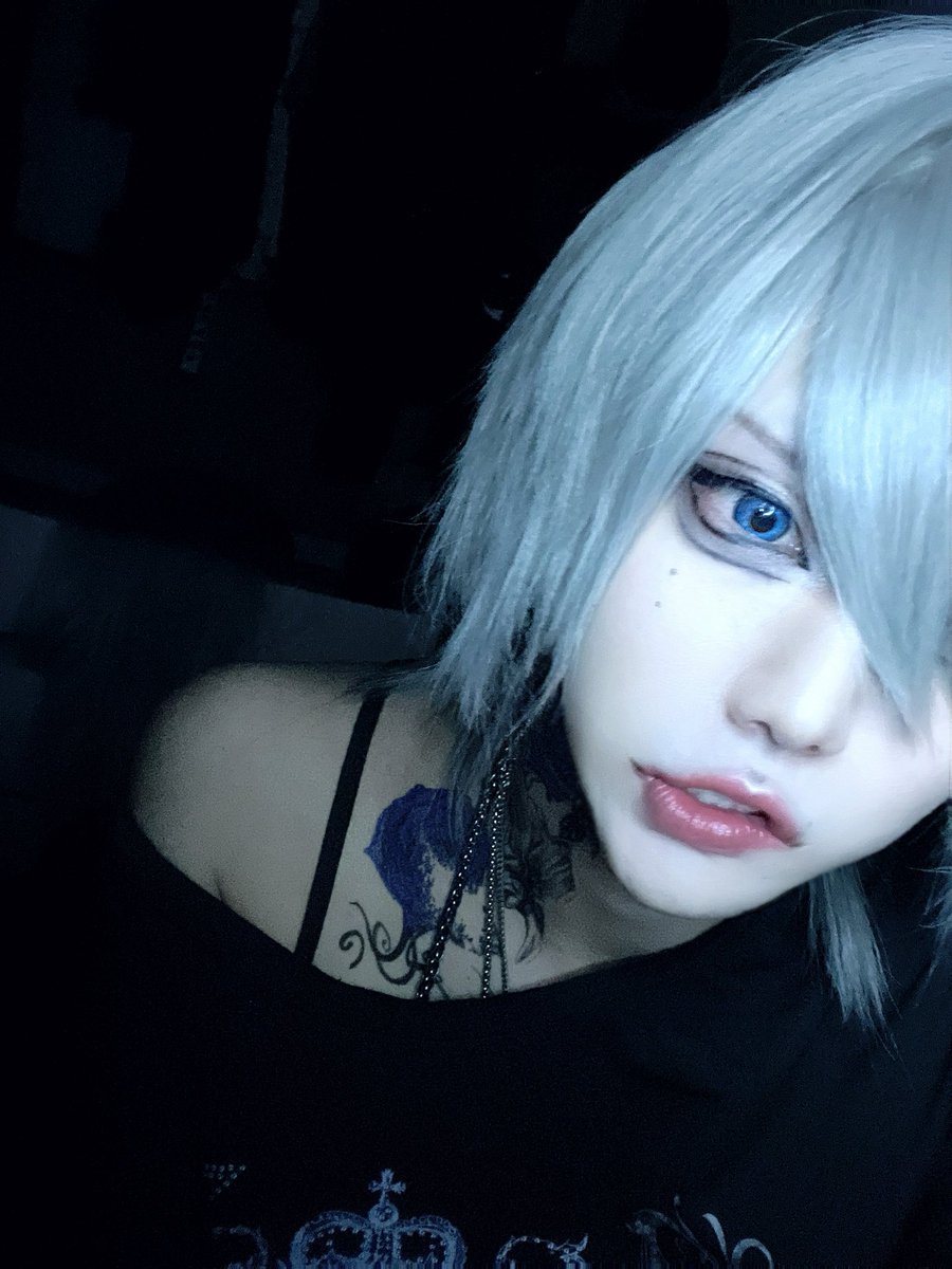 ℌ𝔞𝔦𝔯𝔲 (@qwuexy) on Twitter photo 
