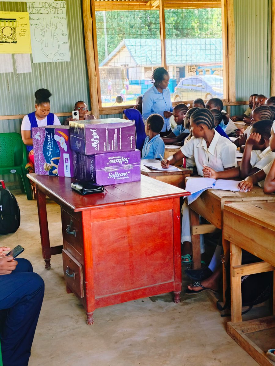 Today, our girls held pads not with shame, but with confidence, because someone cared.
Thank you @IriseInstitute for bringing us together through the Period Equality Network East Africa, a powerful family of CSOs working for #PeriodEquality in the region.
#menstrualhygieneday2025