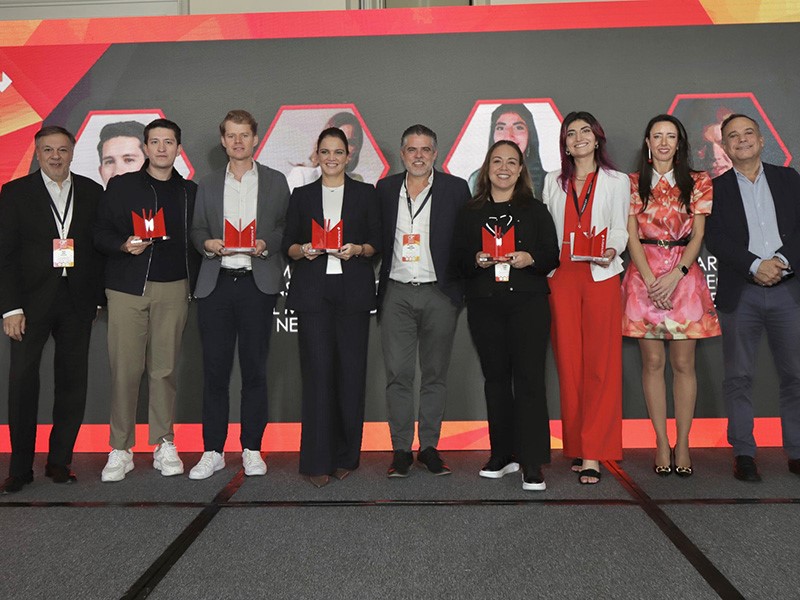 ❗GANADORES de los Premios Marketers México 2025
Convocados por <a href="/AdlatinaGroup/">Adlatina Group</a> y #SCOPEN
 
🏆Daniel Díaz, <a href="/PepsiCoMex/">PepsiCo México</a>
🏆Rosalina Tornel, <a href="/UnVasoDeLALA/">LALA México</a> 
🏆Ilse Jasso, <a href="/WhirlpoolMX/">Whirlpool México</a>
🏆Andrés Castañeda, <a href="/Aeromexico/">Aeroméxico</a>
🏆Alejandra Corona, <a href="/Henkel/">Henkel</a>
 
 #PremiosMarketers #MarketersMexico