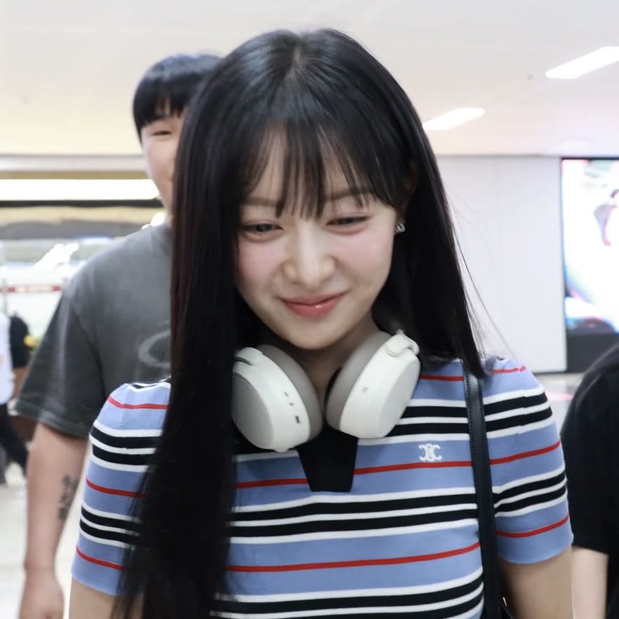 아니 같은사람이 맞아????
냉온 분위기 확확 바뀌는거 미치겠음;;…