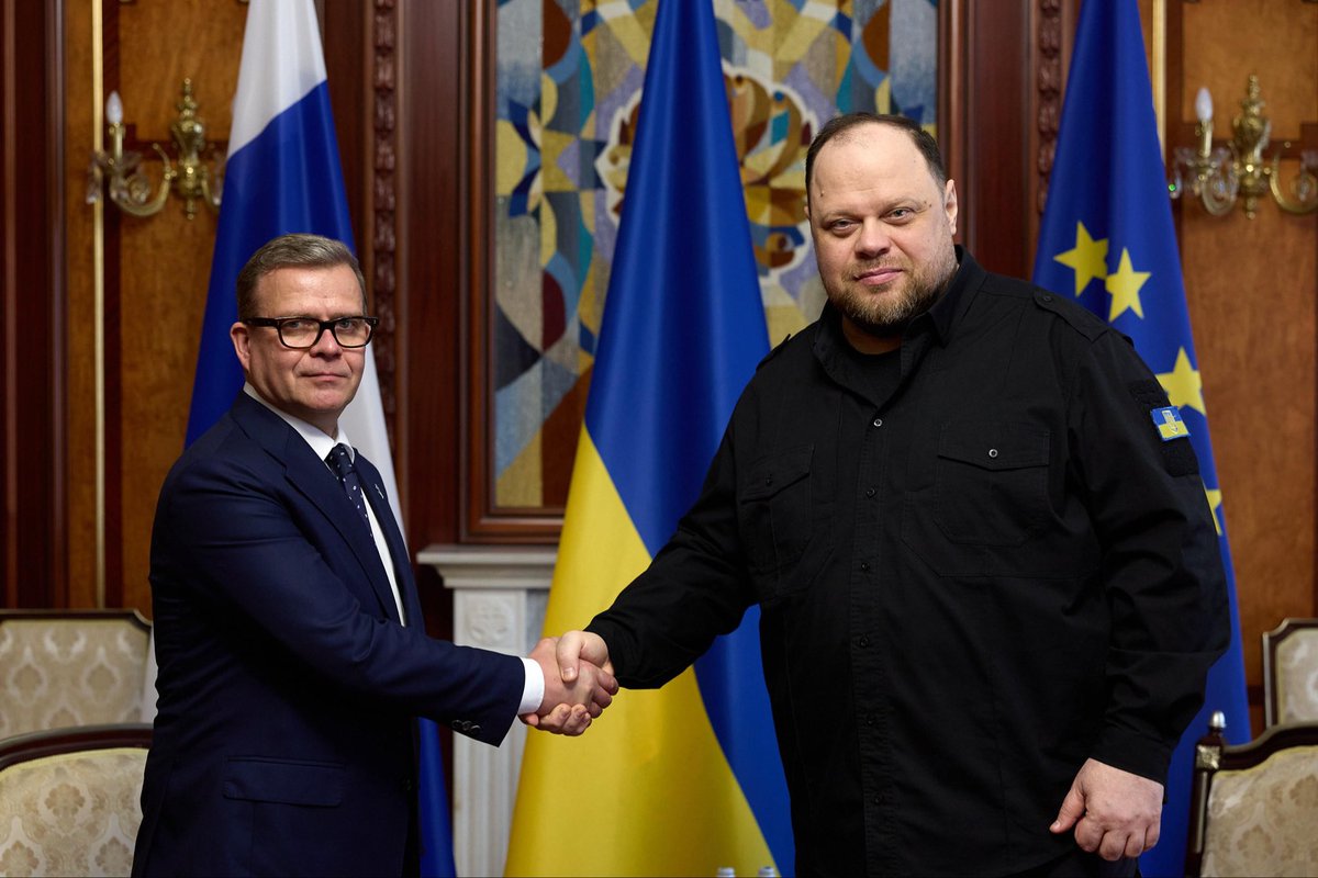 Ruslan Stefanchuk (@r_stefanchuk) on Twitter photo Провів зустріч із Прем’єр-міністром Фінляндії <a href="/PetteriOrpo/">Petteri Orpo</a>.
Подякував за незмінну підтримку України — політичну, військову, гуманітарну. Фінляндія демонструє лідерство на рівні ЄС, НАТО та міжнародних організацій. Це підтримка, яку ми відчуваємо в конкретних рішеннях і діях. Провів зустріч із Прем’єр-міністром Фінляндії <a href="/PetteriOrpo/">Petteri Orpo</a>.
Подякував за незмінну підтримку України — політичну, військову, гуманітарну. Фінляндія демонструє лідерство на рівні ЄС, НАТО та міжнародних організацій. Це підтримка, яку ми відчуваємо в конкретних рішеннях і діях.