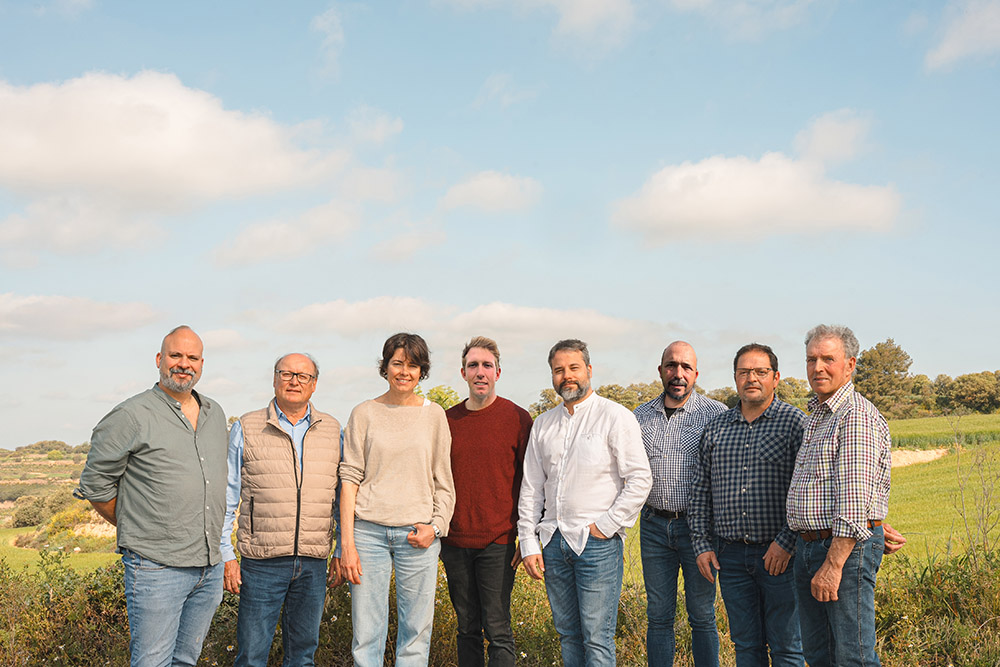 Unió de Pagesos (@uniopagesos) on Twitter photo 🗳️La coalició ‘Impulsem l’ecològic’ (<a href="/uniopagesos/">Unió de Pagesos</a>, <a href="/coopagrariesCAT/">Federació de Cooperatives Agràries de Catalunya</a>, <a href="/avinicolacat/">AVC</a> i AE2) hem guanyat les eleccions a la Junta Rectora del <a href="/CCPAE/">ccpae</a>
Hem aconseguit tots els membres electes: 4 representants de productors, 3 d’elaboradors i 1 de distribuïdors
bit.ly/43pJsag 🗳️La coalició ‘Impulsem l’ecològic’ (<a href="/uniopagesos/">Unió de Pagesos</a>, <a href="/coopagrariesCAT/">Federació de Cooperatives Agràries de Catalunya</a>, <a href="/avinicolacat/">AVC</a> i AE2) hem guanyat les eleccions a la Junta Rectora del <a href="/CCPAE/">ccpae</a>
Hem aconseguit tots els membres electes: 4 representants de productors, 3 d’elaboradors i 1 de distribuïdors
bit.ly/43pJsag