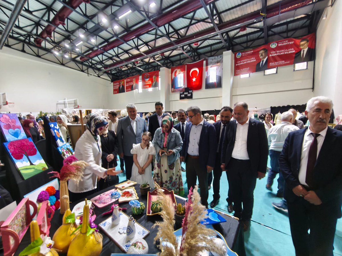 Halk Eğitim Merkezi Müdürlüğü Hayat Boyu Öğrenme Haftası Etkinleri kapsamında düzenlenen yıl sonu sergi açılışı programı, İlçe Kaymakamımız Sn. Mustafa İkbal EŞKİ, Kamu Kurum ve Kuruluşlarının İdari Temsilcileri ve vatandaşlarımızın katılımıyla gerçekleştirildi.
<a href="/MustafaikbalEsk/">Mustafa ikbal Eşki</a>