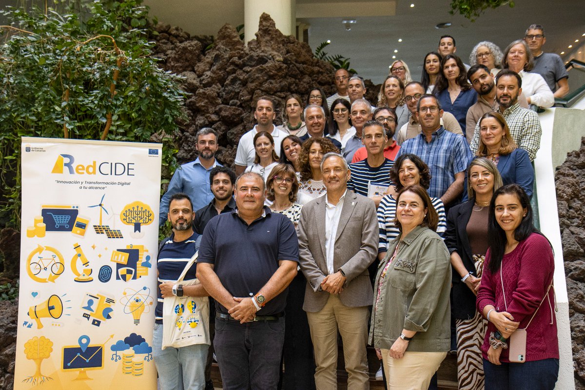 ▶️La #RedCIDE celebra una jornada estratégica en #LaPalma para impulsar la #innovación, la #internacionalización y el #desarrolloempresarial
🔗buff.ly/cIpC9Ss

Iniciativa <a href="/CUCIC_GobCan/">CUCIC GobCan</a> <a href="/agenciaiisi/">ACIISI</a>, cofinanciada 85% P. O. #FEDERCanarias 2021-2027