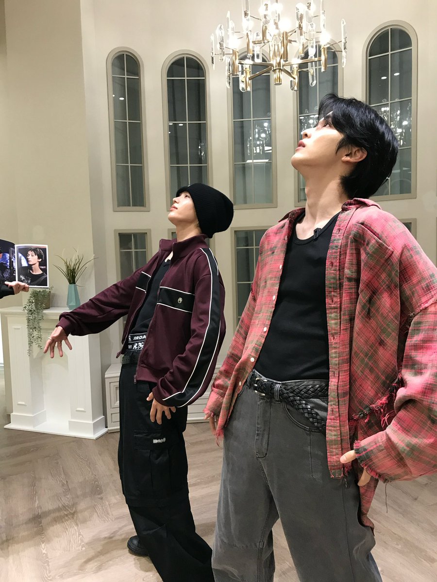 RIIZE_official's tweet photo. 벌칙 TIME⏰

#RIIZE #라이즈 
#RISEandREALIZE
#ODYSSEY https://t.co/LVAGq0XTk0