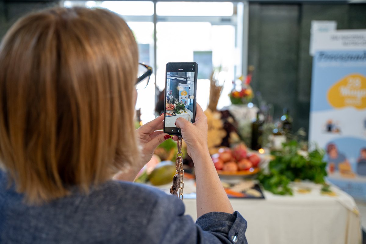 🍉🍊🥗
Gracias a los profesionales de Endocrinología y Nutrición y los de Alimentación Hospitalaria por fomentar la importancia de una buena alimentación en el #DiadelaNutrición
huvn.es/noticias/el-ho…