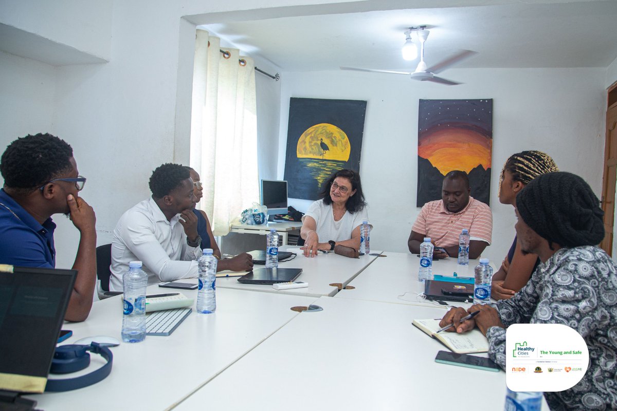 #YoungAndSafe (@youngandsafeho) on Twitter photo Yesterday, we had the pleasure of welcoming Susanna Hausmann-Muela, Cities Portfolio Lead at <a href="/FondationBotnar/">Fondation Botnar</a>, and Augustine Ansah Akrofi, the In-Country Manager for Ecorys UK Ghana, to Ho for the first day of a two-day visit, with a focus on the Young and Safe Project
1/6 Yesterday, we had the pleasure of welcoming Susanna Hausmann-Muela, Cities Portfolio Lead at <a href="/FondationBotnar/">Fondation Botnar</a>, and Augustine Ansah Akrofi, the In-Country Manager for Ecorys UK Ghana, to Ho for the first day of a two-day visit, with a focus on the Young and Safe Project
1/6