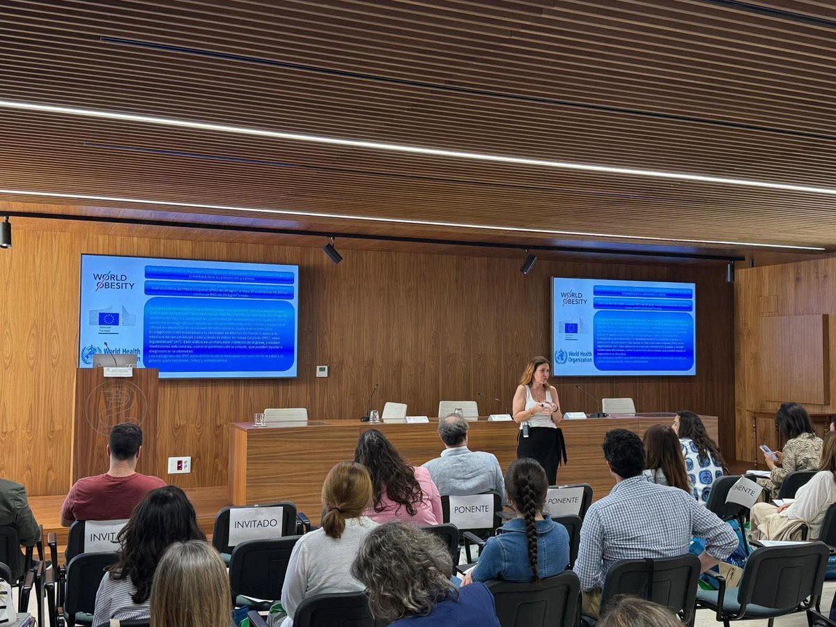 "Ahora soy un gordo atrapado en un cuerpo delgado"- me decía un colega hace tiempo, que había perdido mucho peso.
Y es que la obesidad no es una condición, es una enfermedad crónica y que conlleva múltiples comorbilidades 
<a href="/Socfic_/">Socfic</a>