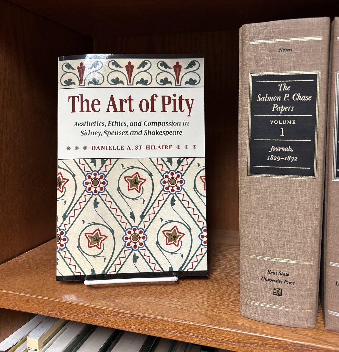 Happy pub day to Danielle St. Hilaire, whose book “The Art of Pity: Aesthetics, Ethics, and Compassion in Sidney, Spenser, and Shakespeare” is now available! kentstateuniversitypress.com/2024/the-art-o…