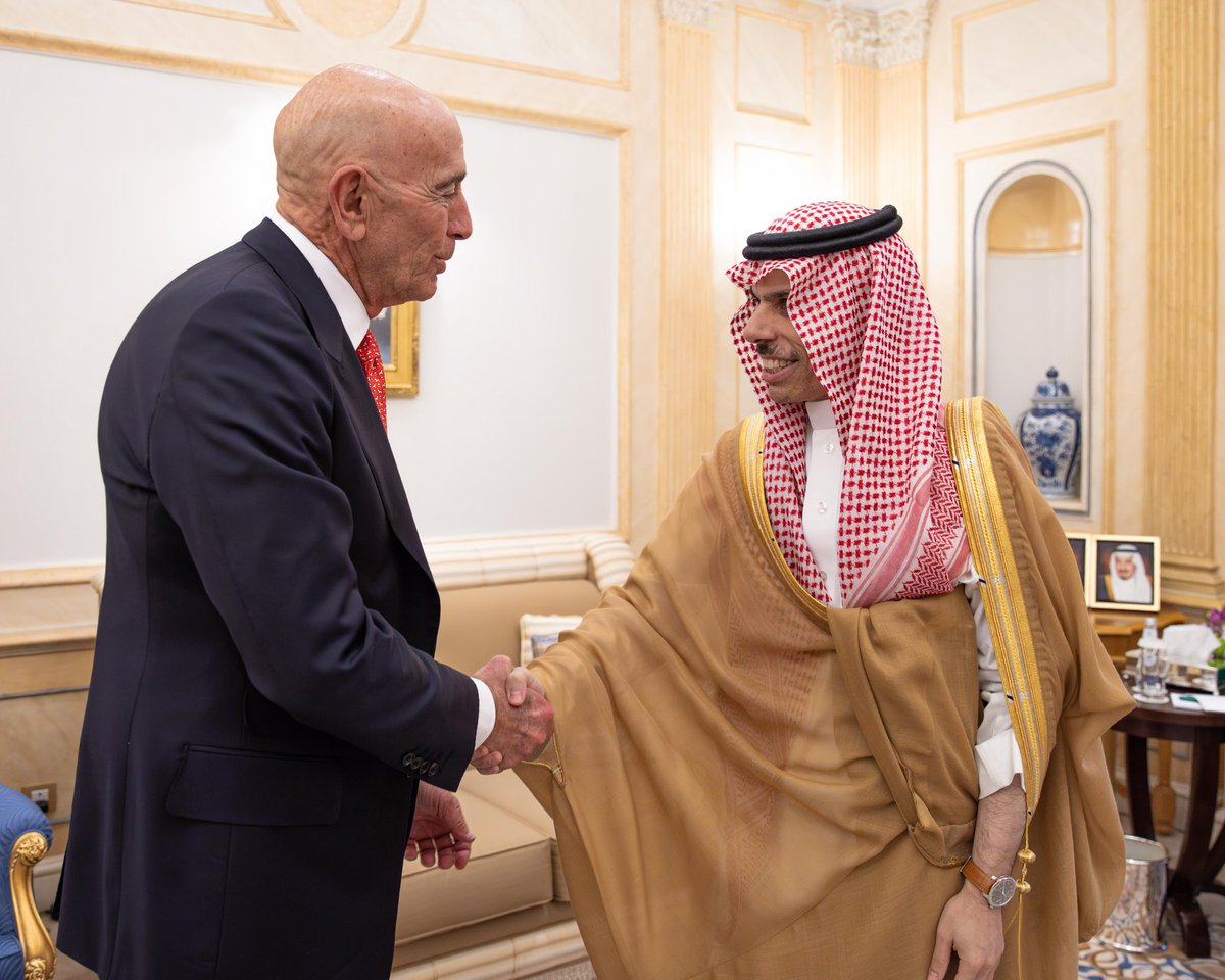 Foreign Ministry 🇸🇦 (@ksamofaen) on Twitter photo #Riyadh | Foreign Minister HH Prince <a href="/FaisalbinFarhan/">فيصل بن فرحان</a>, received the United States Special Envoy to Syria, Mr. Thomas Barrack. #Riyadh | Foreign Minister HH Prince <a href="/FaisalbinFarhan/">فيصل بن فرحان</a>, received the United States Special Envoy to Syria, Mr. Thomas Barrack.