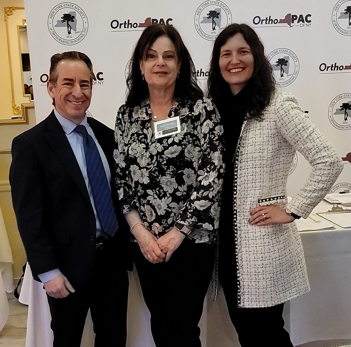 MLMIC (@mlmic) on Twitter photo MLMIC was a proud sponsor of the <a href="/NYSOMS1/">New York State Osteopathic Medical Society</a> CE dinner last week! It was great to connect with Babette Atkins & Dr. Rick Weinstein, & special thanks to Patricia Mozzillo for representing MLMIC at this event focused on improving patient bone health.
#MLMIC
#NYSSOS
#healthybones MLMIC was a proud sponsor of the <a href="/NYSOMS1/">New York State Osteopathic Medical Society</a> CE dinner last week! It was great to connect with Babette Atkins & Dr. Rick Weinstein, & special thanks to Patricia Mozzillo for representing MLMIC at this event focused on improving patient bone health.
#MLMIC
#NYSSOS
#healthybones