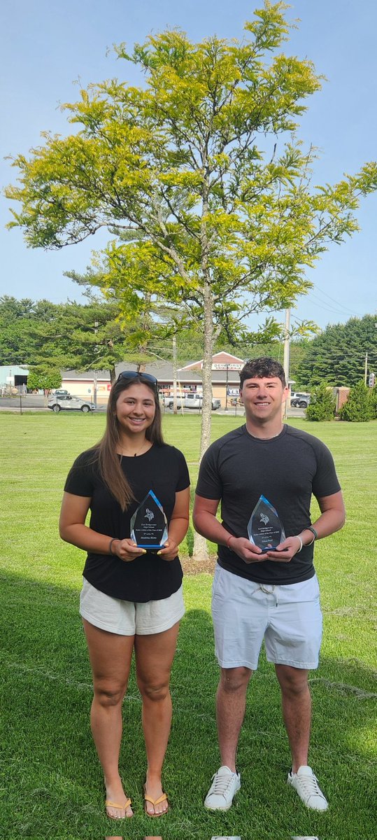 EBathletics's tweet image. Congrats to our 2 Athletes of the Year!
Thank you to VSP for sponsoring this great award.  

Maddie Blette and Ethan Pohl have been able to showcase to their coaches the overall expectations of a student athlete and deserve to be named the Athletes of the Class 2025!