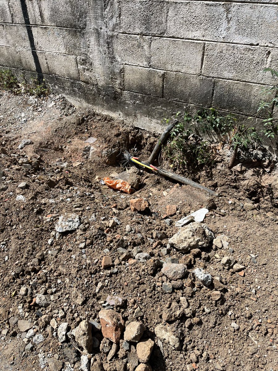 prasanthTriton's tweet photo. @chennaicorp @TANGEDCO_Offcl There is an open dug out with exposed cable in our residency. I made couple of complaints to TNEB via 1912 helpline and no action been taken. This is the state for last 2 weeks. Please take necessary action. https://t.co/tzlvGfjQYS