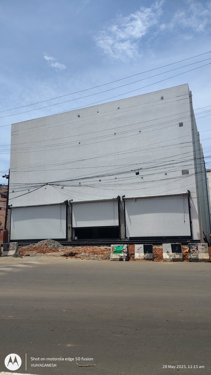 Thanjainperumai's tweet photo. Deltas biggest Electronics📺and homeappliances📱📻🛍️ showroom #V_........ opening @ #Maryscorner
Shortly.... https://t.co/lpMFlPdYRd