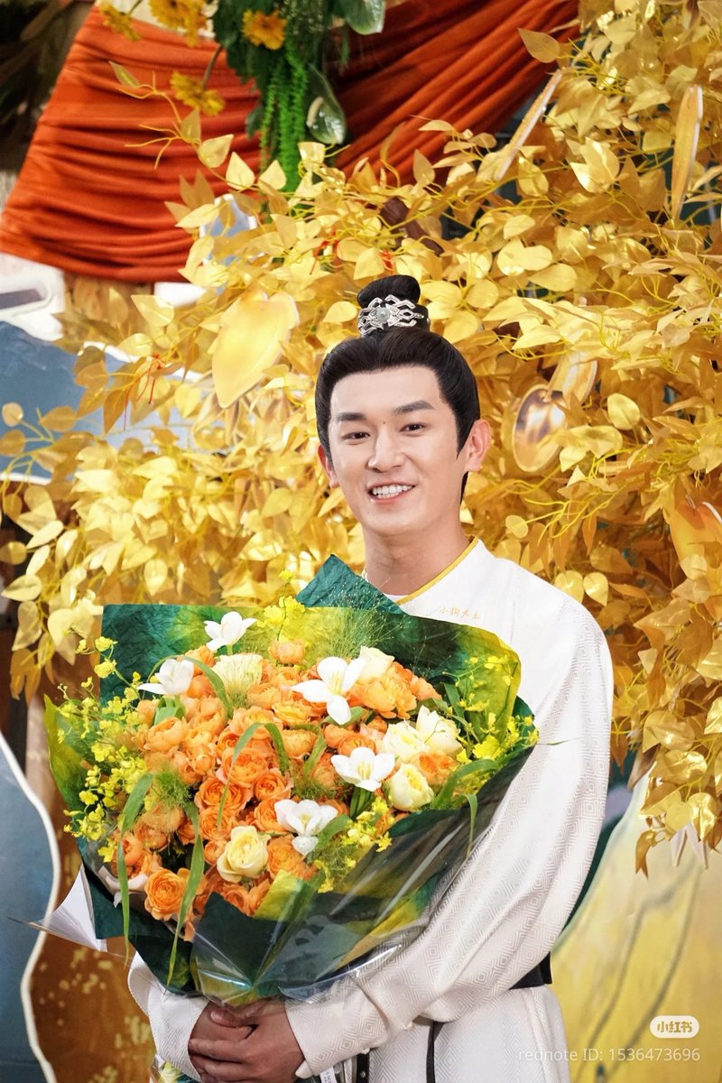 Mycppppp_'s tweet image. ยินดีกับเสี่ยวหยางสำหรับการปิดกล้องด้วยน๊า หม่าม๊ารอดูเสี่ยวหลู v.3 อยู่ทู้กวัน ฉายพรุ่งนี้ได้เลย เริ่ม!!!! 💐🫶✨️

#หยางซวี่เหวิน #YangXuwen
#ปริศนาลับราชวงศ์ถังเส้นทางสู่ฉางอัน 
#ปริศนาลับราชวงศ์ถัง3