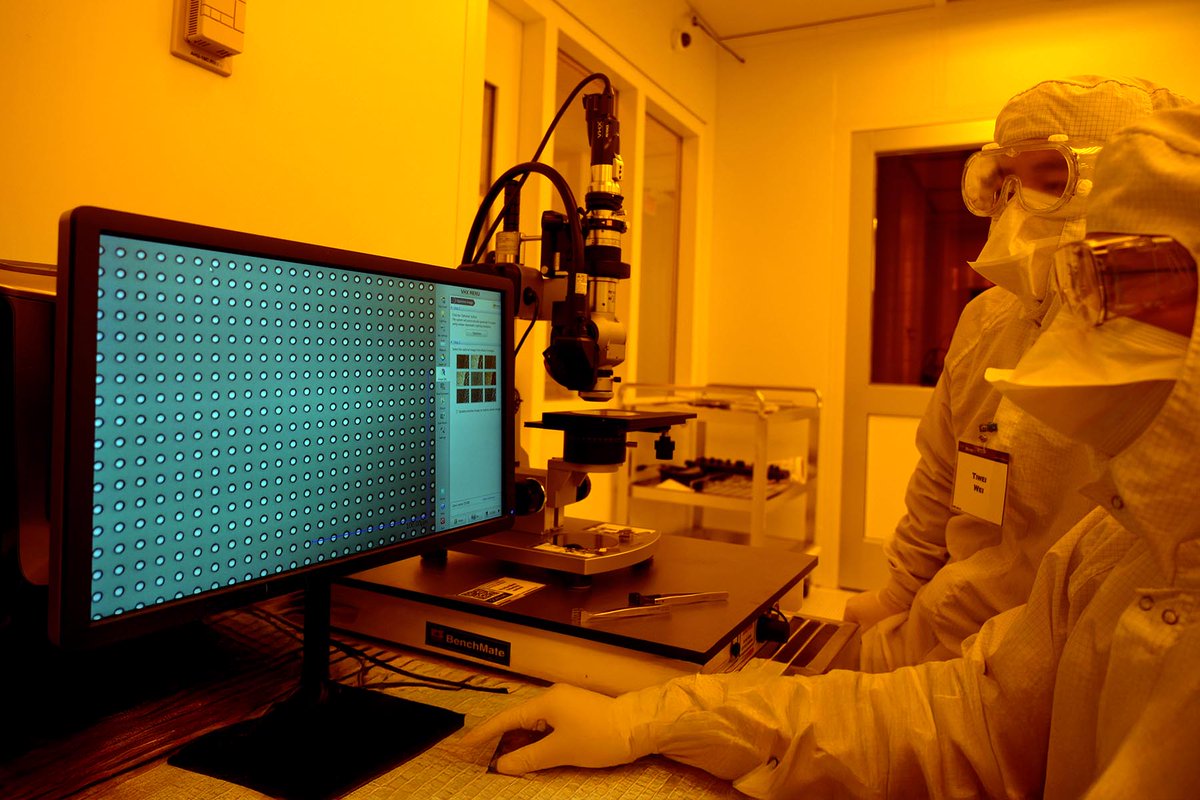 Purdue Engineering (@purdueengineers) on Twitter photo In pursuit of smaller and more powerful semiconductors, a <a href="/PurdueME/">Purdue Mechanical Engineering</a> team believes tiny copper wires called "through silicon vias" could provide the solution.
More from the cover of the Journal of Applied Physics: bit.ly/3YTxCnA
#OurVictories #VictoriesAndHeroes In pursuit of smaller and more powerful semiconductors, a <a href="/PurdueME/">Purdue Mechanical Engineering</a> team believes tiny copper wires called "through silicon vias" could provide the solution.
More from the cover of the Journal of Applied Physics: bit.ly/3YTxCnA
#OurVictories #VictoriesAndHeroes