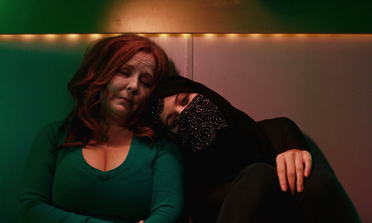 Avec Chiennes de faïence, Marie-Hélène Panisset propose une œuvre qui se penche sur le droit des femmes à disposer de leur corps, mais aussi sur le dialogue entre Québécois et Québécoises, peu importe nos apparences.
#ChiennesDeFaience #religions #préjugé 
lepetitseptieme.ca/2025/05/28/chi…