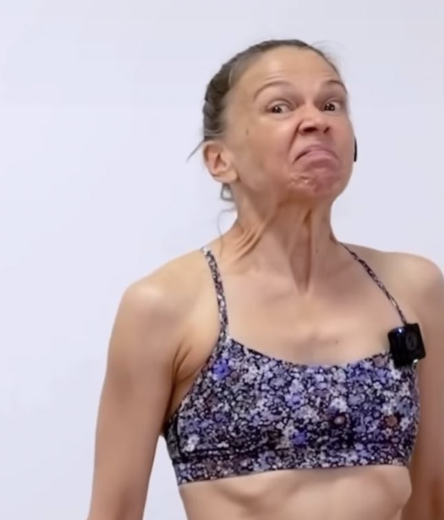 Les hommes sont si stupides parfois, et de si mauvais goûts 🤮🤮
<a href="/RealHughJackman/">Hugh Jackman</a> 
Franchement........