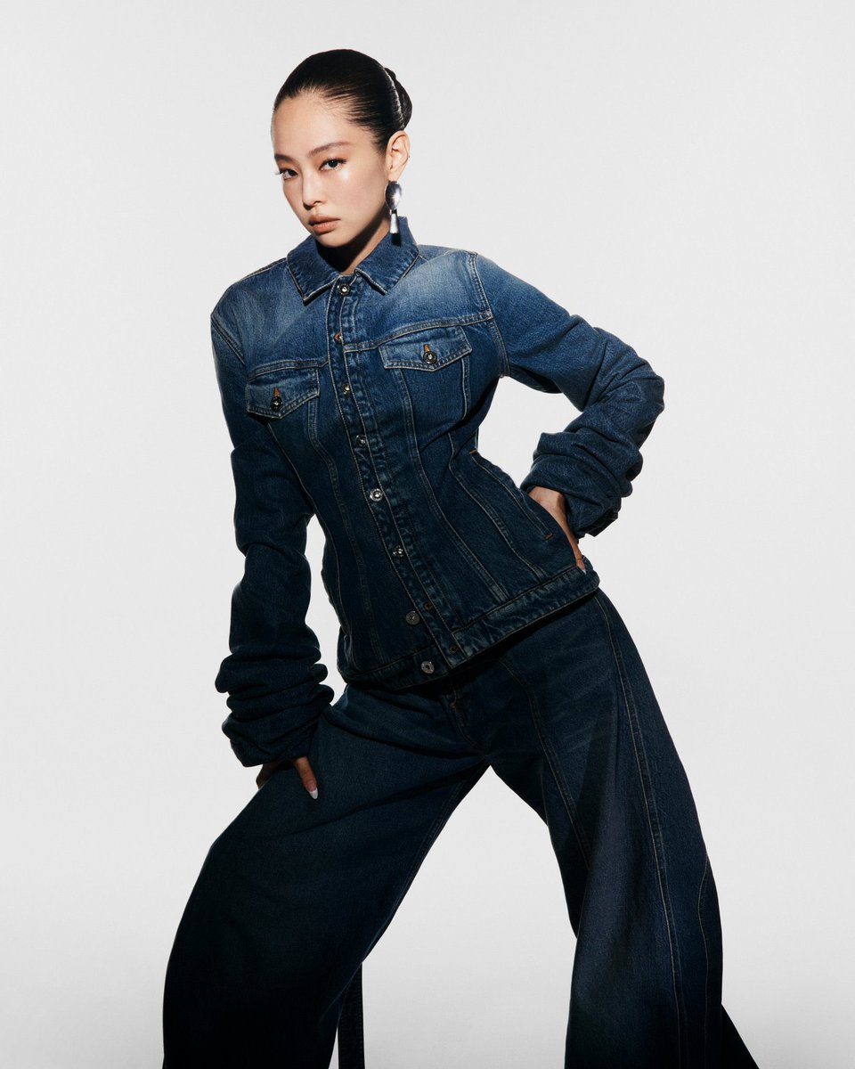 maibogs's tweet photo. Jennie is the new face of Jean Paul Gaultier for the Pre-collection Fall 2025 campaign as Muse

She always creates new amazing things, she is truly the global it girl of this era ✨

JENNIE ULTIMATE GAULTIER MUSE
#JENNIExJPG @JPGaultier https://t.co/kZjYHQw05V