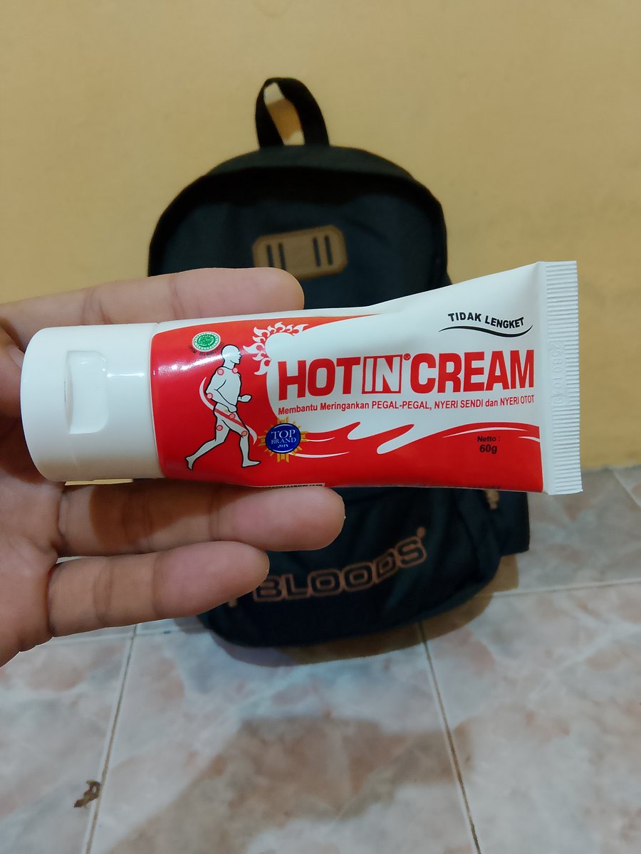 AliefMufti's tweet photo. Ternyata bapak - bapak yang malam sebelum tidur suka pakai ini tuh sekarang aku 🤣 
Carangkeul guys 😁 https://t.co/luzUEwwrSL