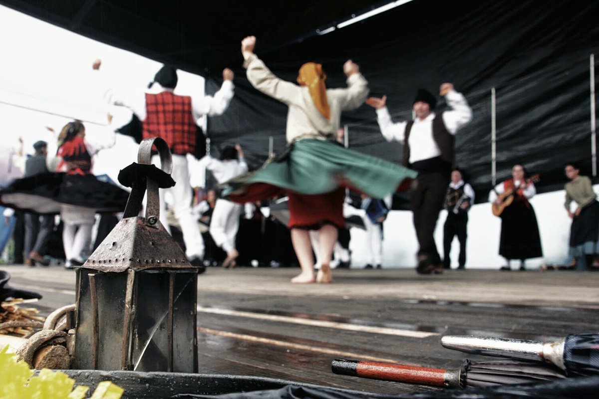 #vilaverde #santoantonio #vira #record #Guinness Vila Verde quer bater recorde para o guinness e envolve dança. Mais em e24.pt/vila-verde-obj…