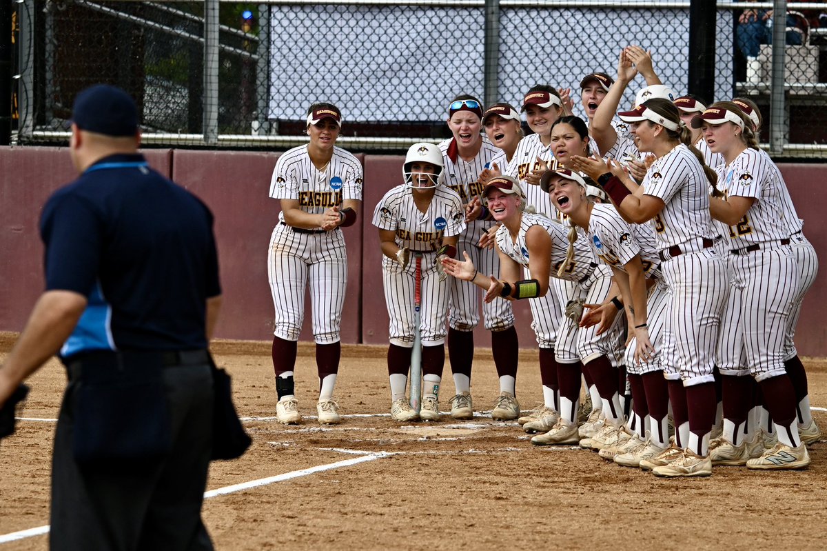 And with that, the 2025 season comes to a close🎬

What a fun ride this season was! We will forever hold this special group close to our hearts💕

To the Sea Gull fans, thank you! We are so grateful for your love and support throughout the season. Until next year✌🏼#RiseAbove